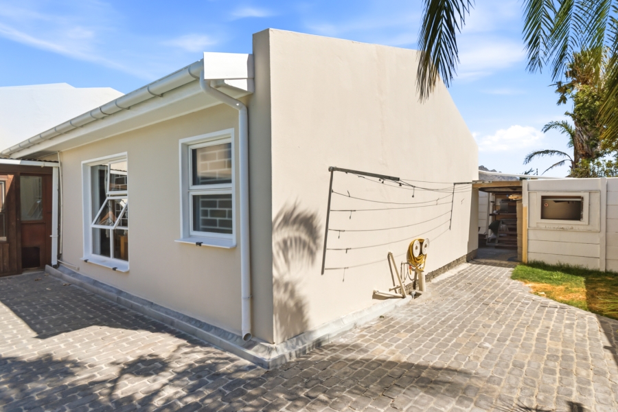4 Bedroom Property for Sale in Bay Park Western Cape